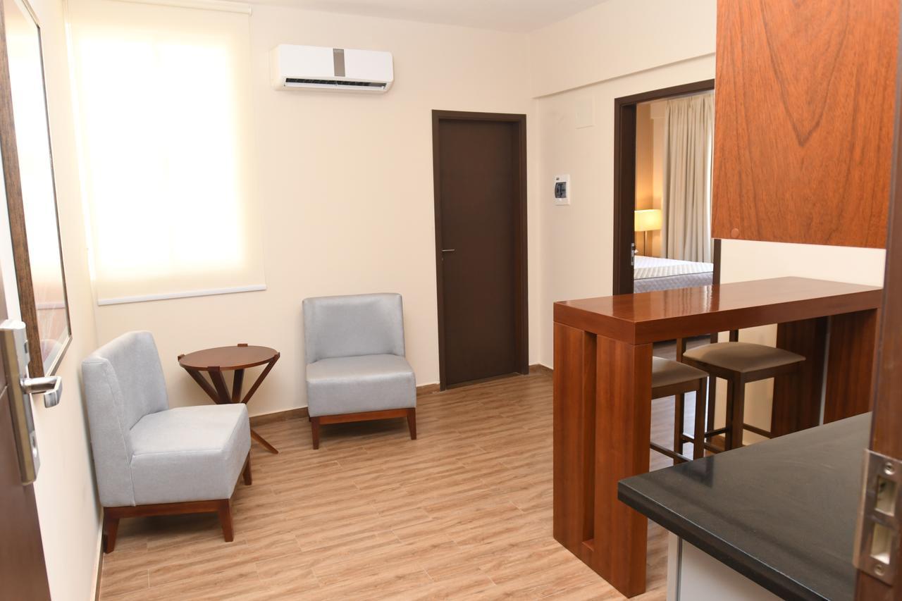 Taos Apart Hotel Santa Cruz de La Sierra Dış mekan fotoğraf