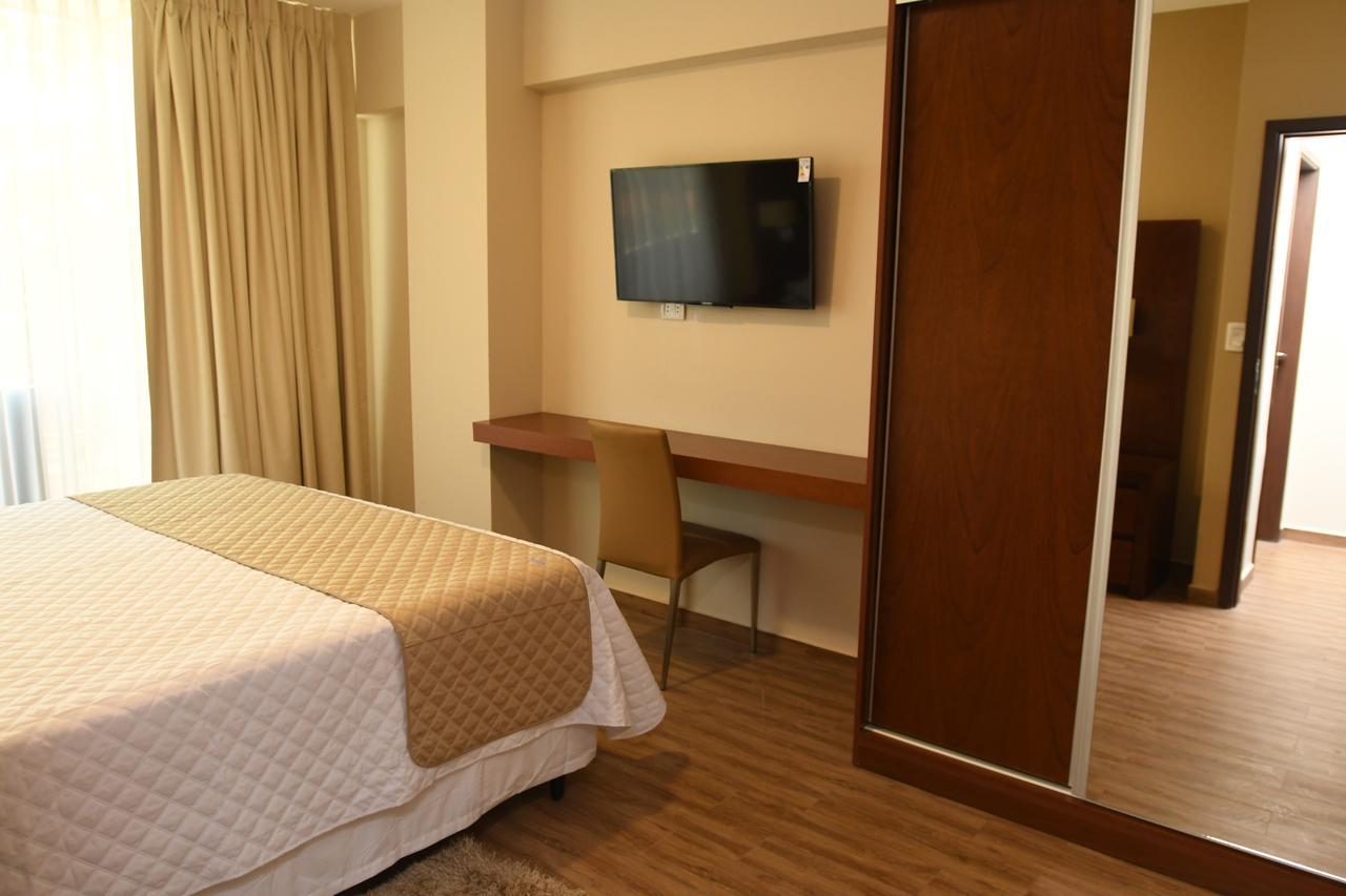 Taos Apart Hotel Santa Cruz de La Sierra Dış mekan fotoğraf